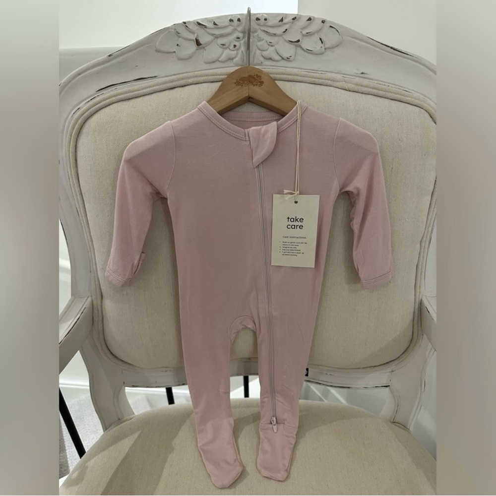 Kyte BABY NWT Zippered
Footie Blush